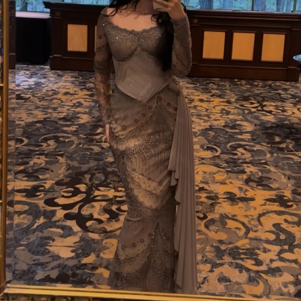 Evening Gown - Picture 3 of 5